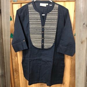 NWOT Utsa top